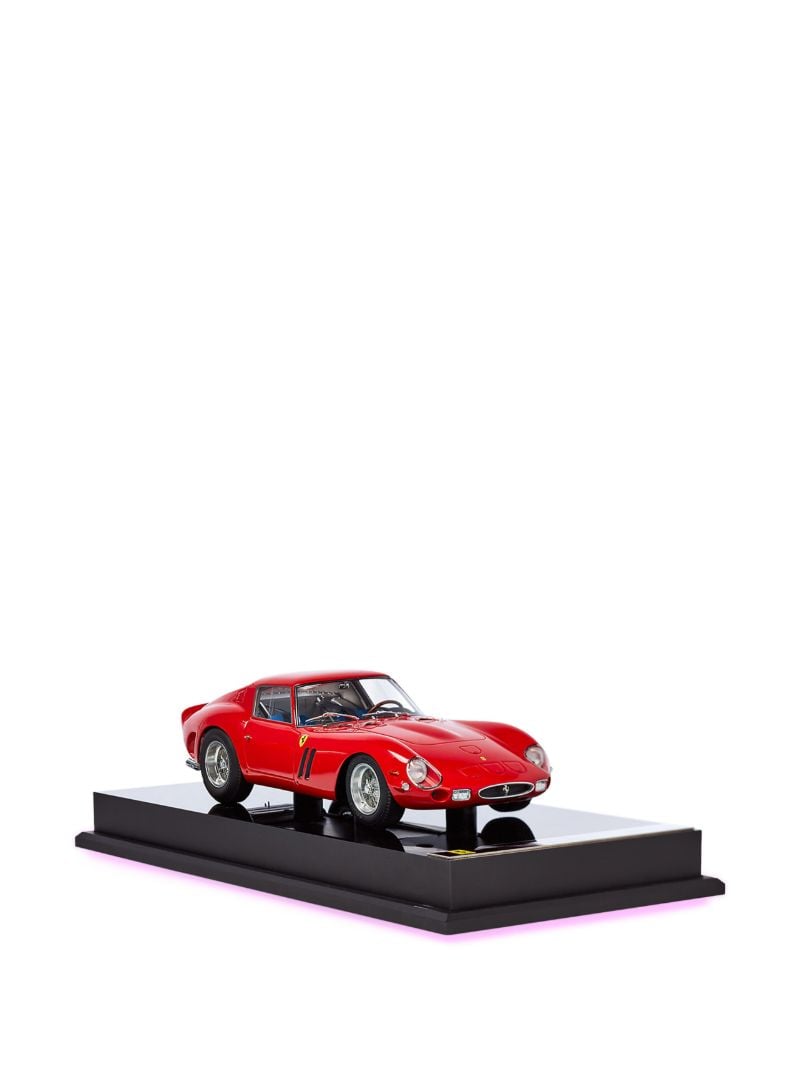 Red Ferrari 250 Gto Replica