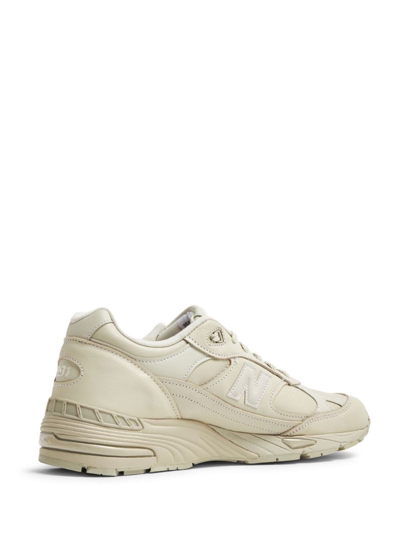 Made in Uk 991v1 Contemporary Luxe Sneakers