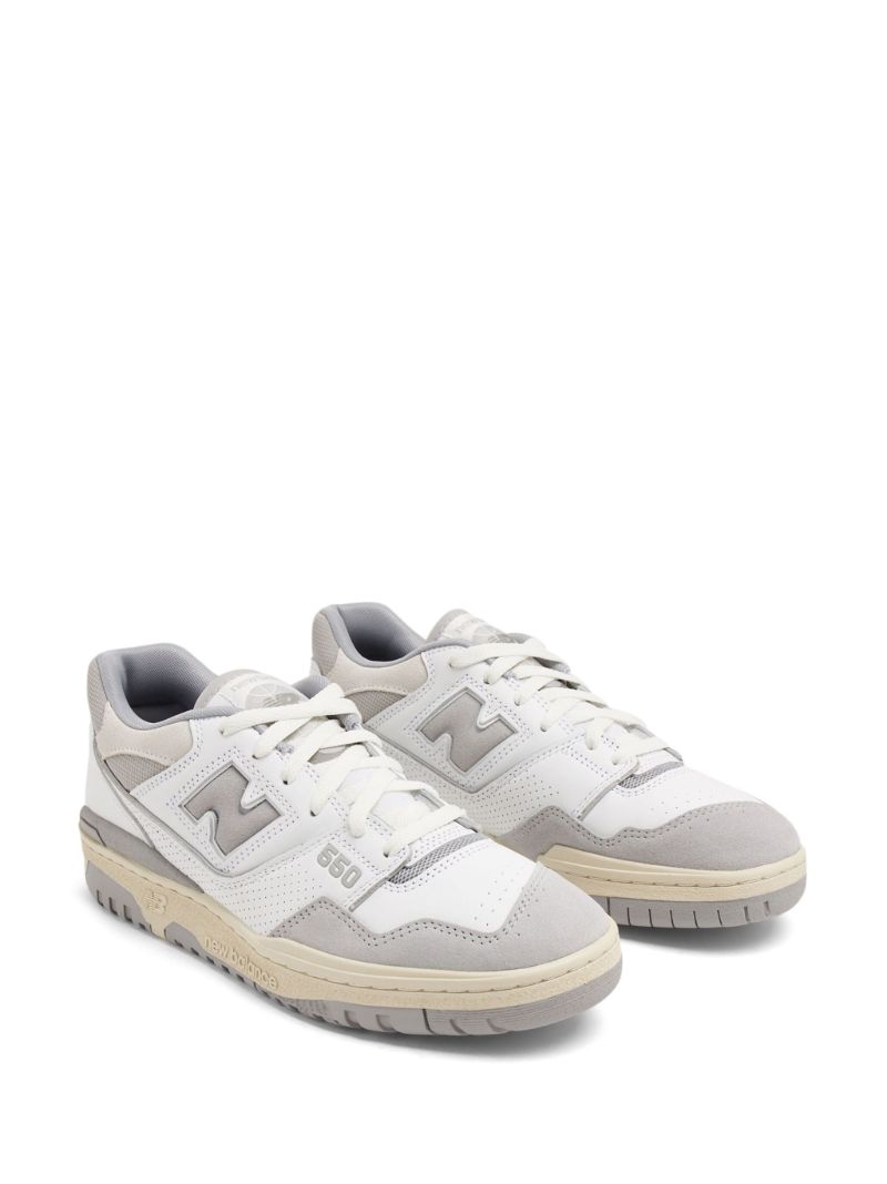 550 Sneakers