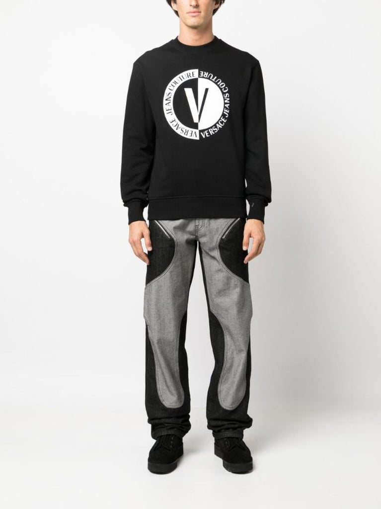 Black V-emblem Cotton Sweatshirt