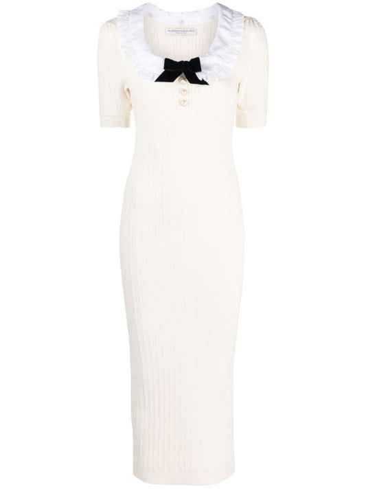 White Bib-collar Knitted Dress