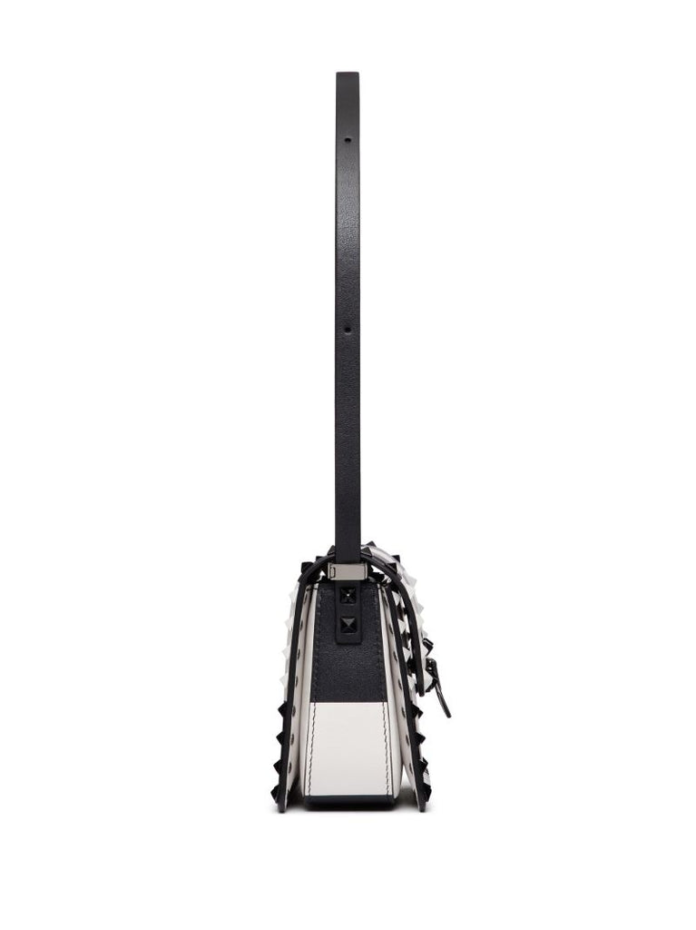 Black and White Rockstud23 Leather Shoulder Bag
