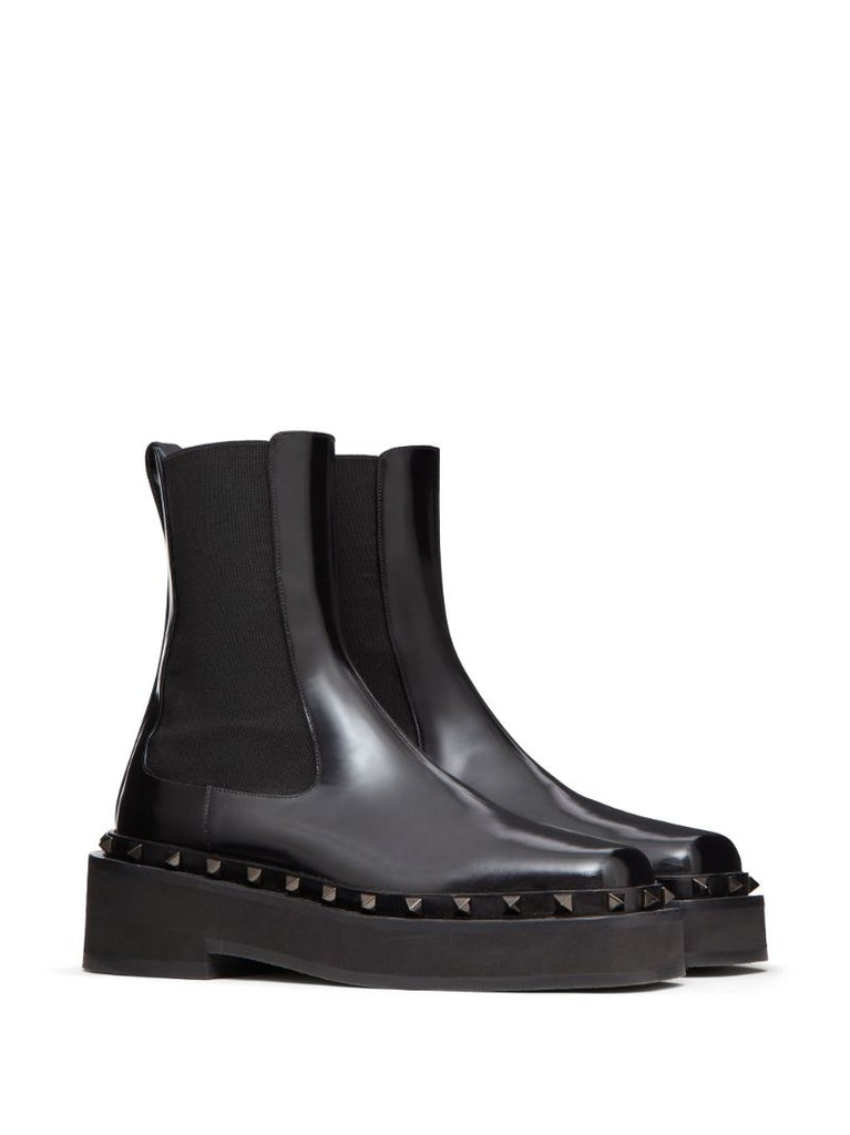 Black M-way Rockstud Beatle Boots