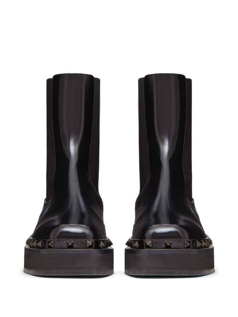 Black M-way Rockstud Beatle Boots