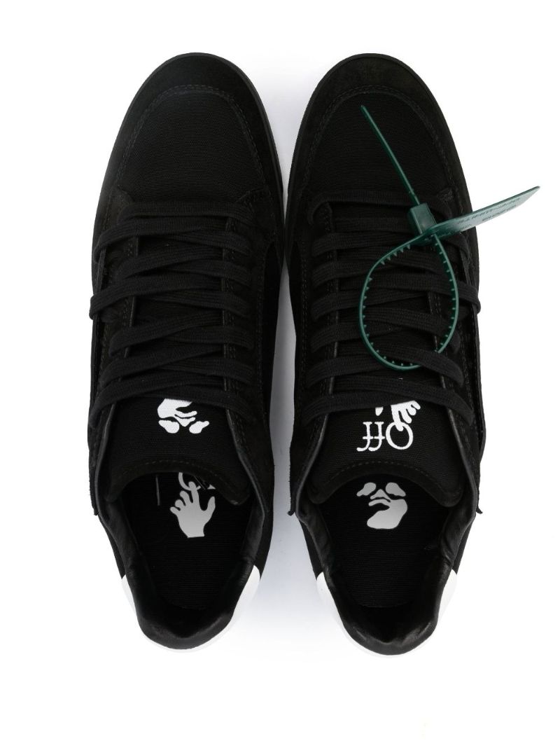 Black 5.0 Low-top Sneakers
