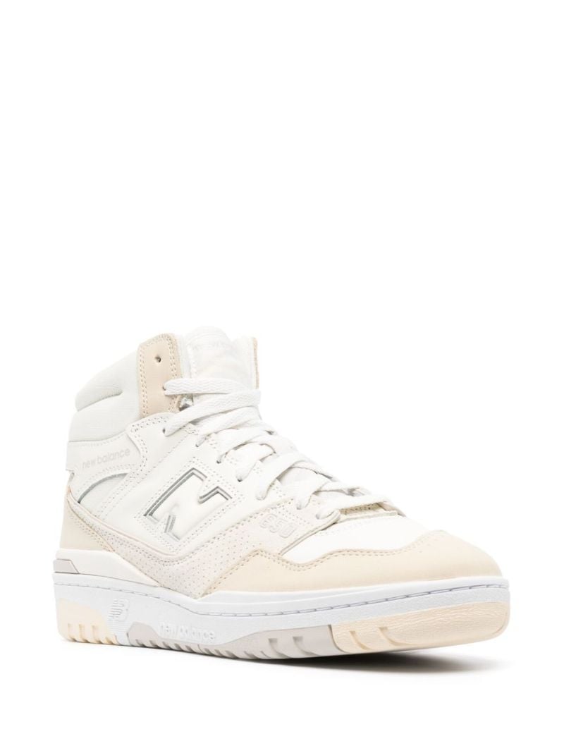 650 Sneakers