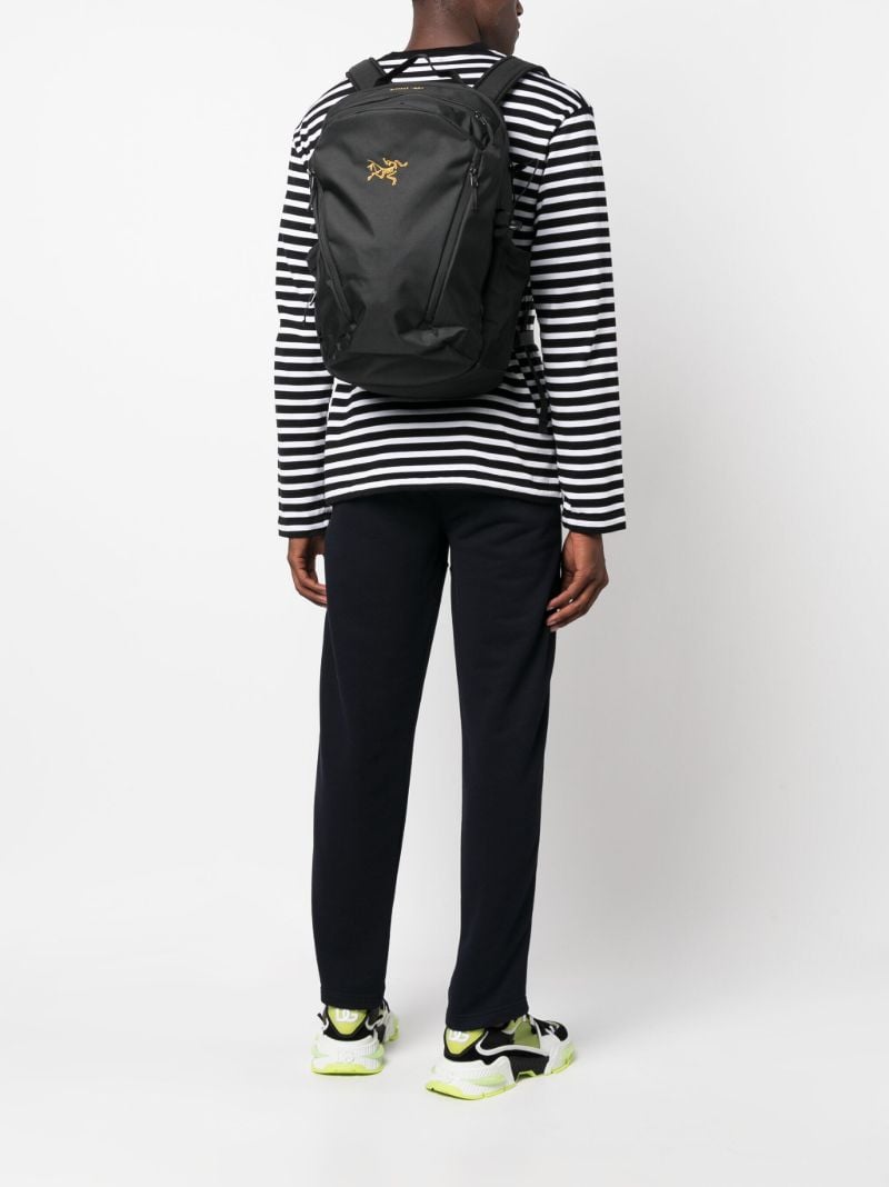 Black Mantis 26l Logo-embroidered Backpack