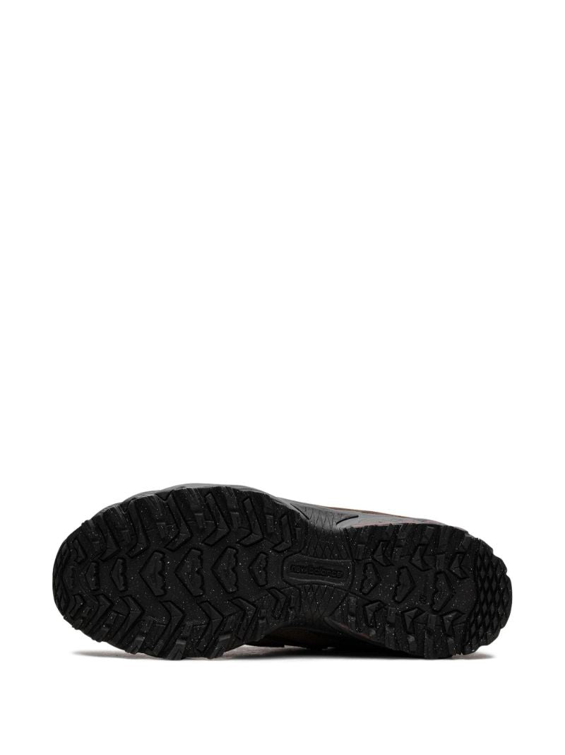 610v1 Sneakers