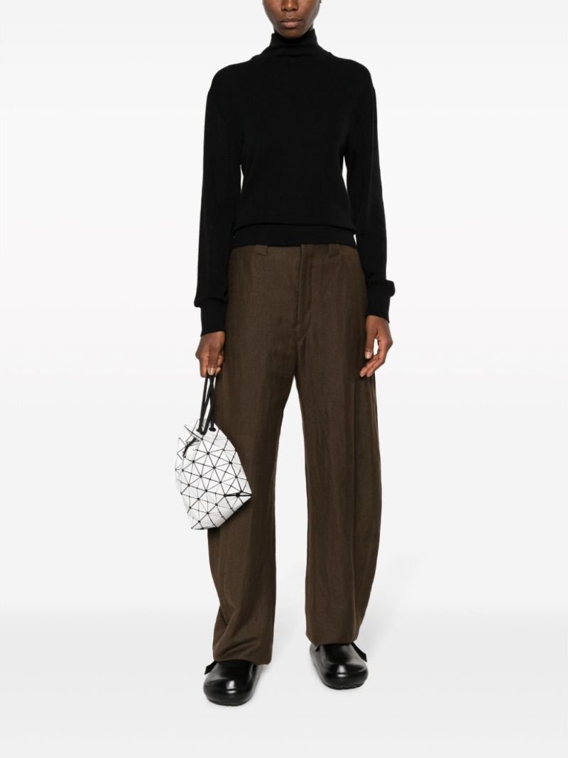 White Wring Shoulder Bag