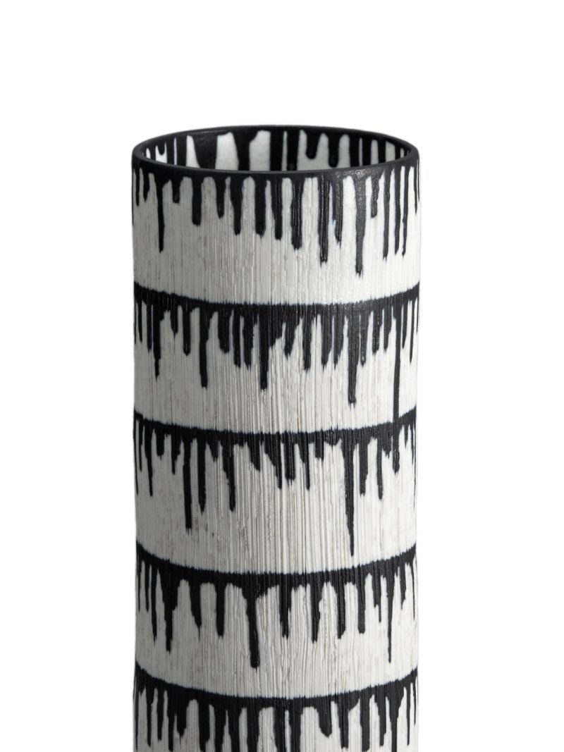 Neutral Tokasu Porcelain Vase