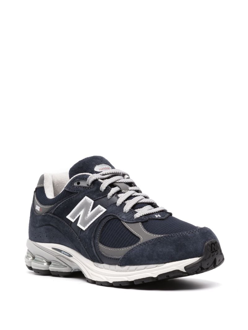 2002r Sneakers