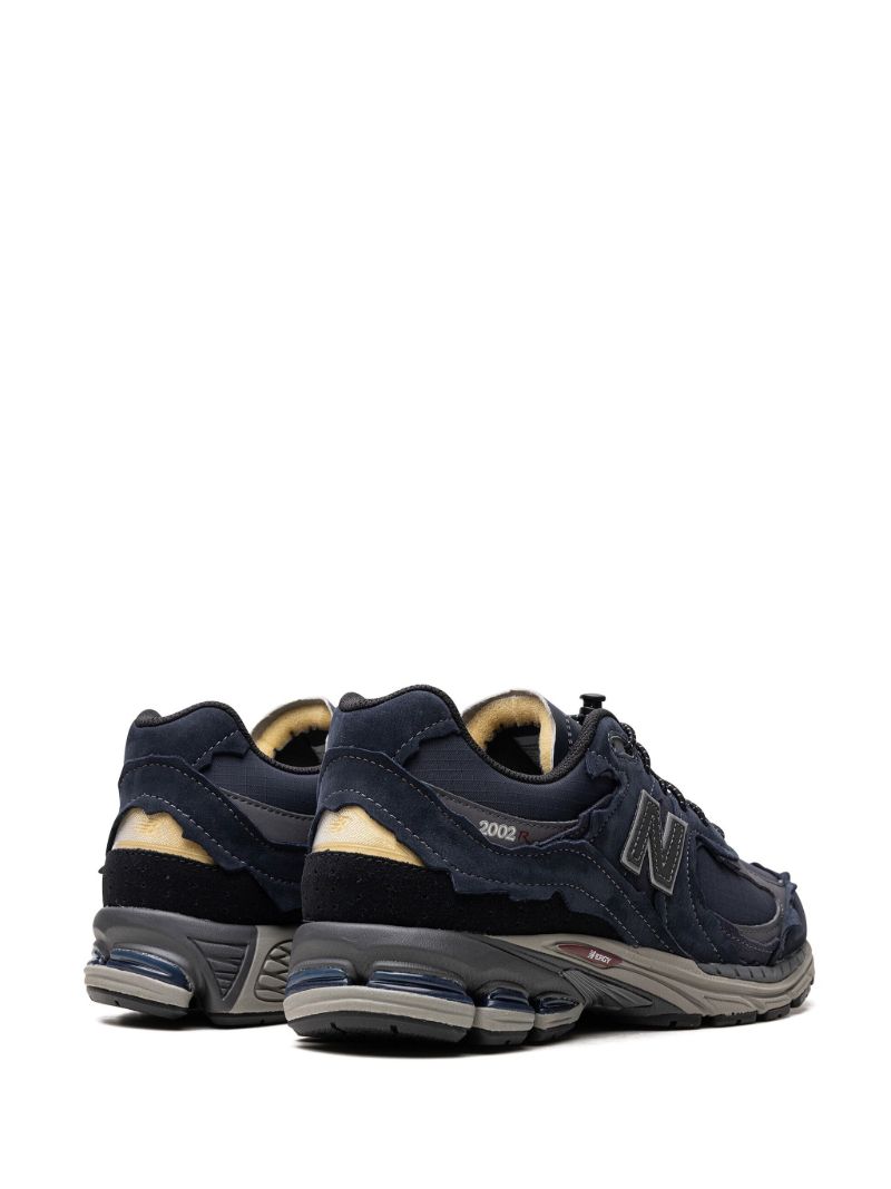 2002rd Sneakers