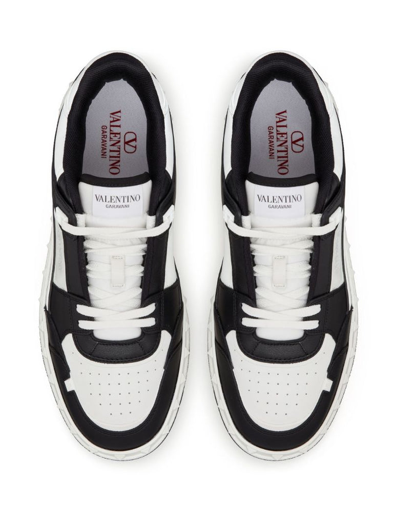Black Freedots Leather Sneakers