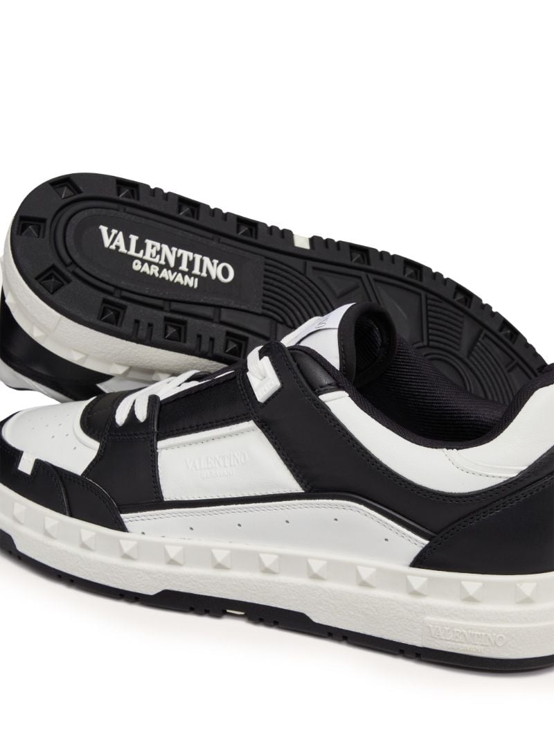 Black Freedots Leather Sneakers