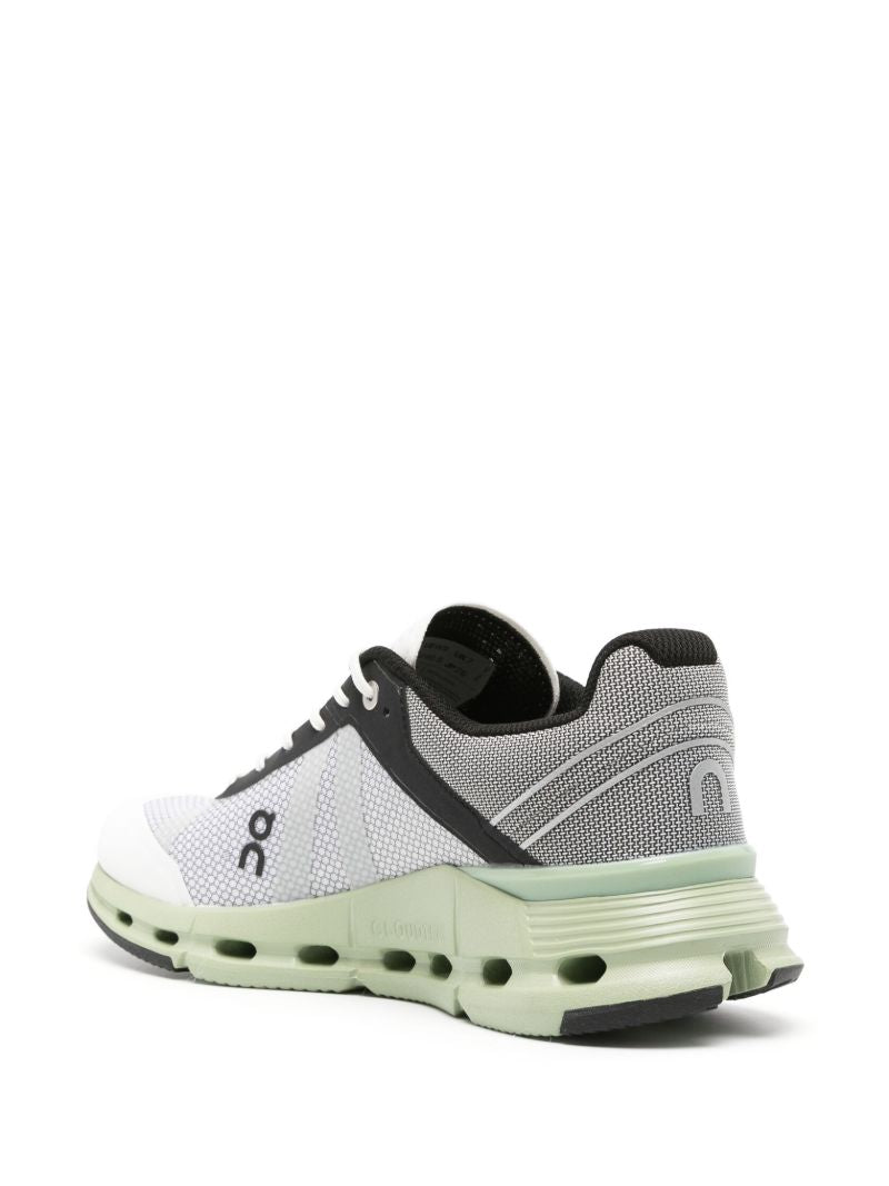 Black Cloudnova Z5 Running Sneakers