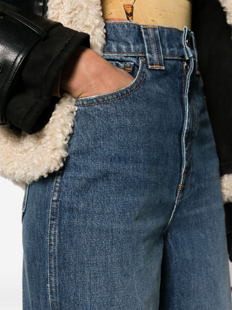 The Albi Tapered Jeans