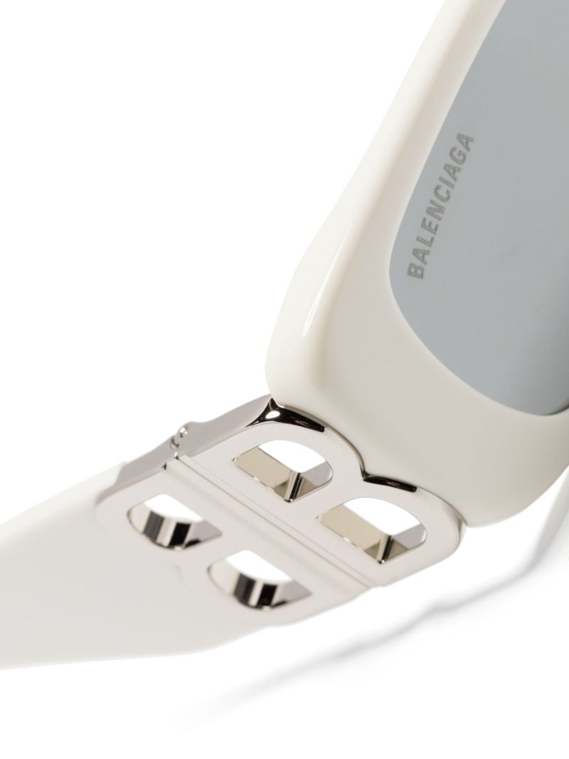 White Bb Rectangle Frame Sunglasses