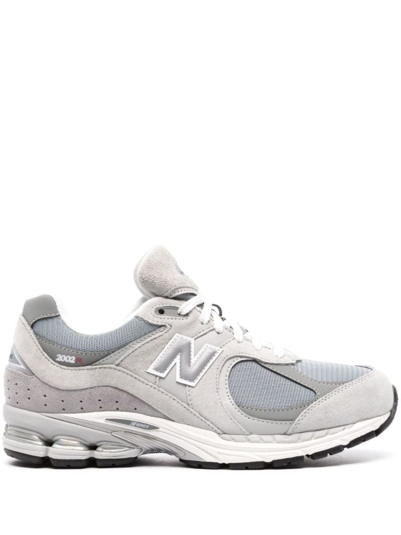 2002r Sneakers