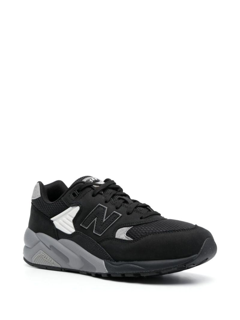 580 Sneakers