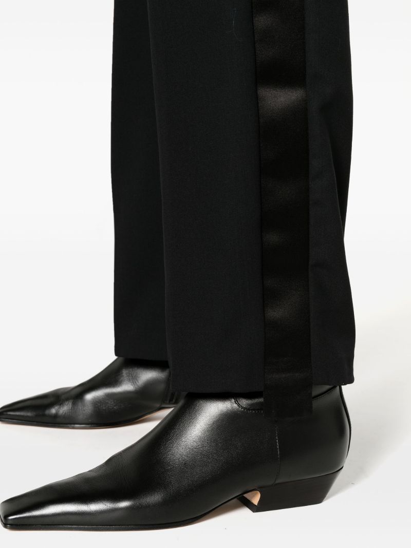 Black Open-back Single-breasted Suit