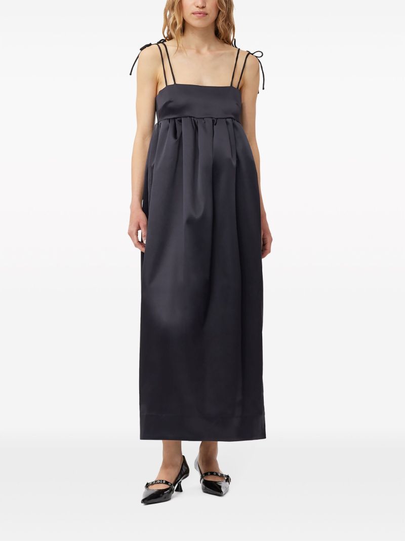 Black Tie-shoulder Maxi Dress