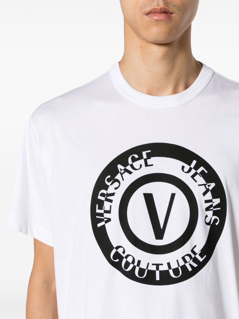 White V-emblem Logo-print T-shirt