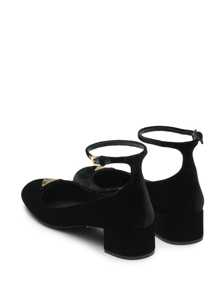 Black Triangle-logo 35 Velvet Ballet Pumps