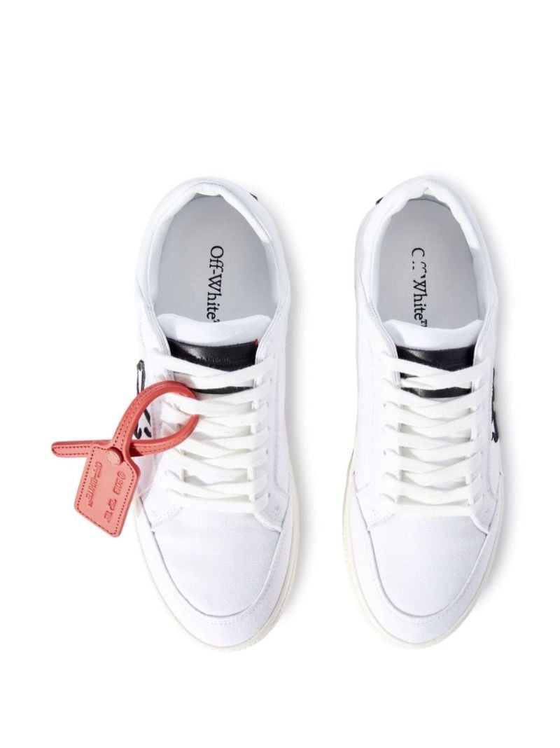 White New Low Vulcanized Canvas Sneakers