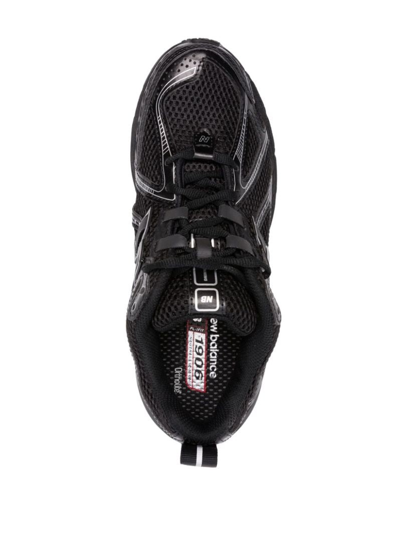 1906r Sneakers