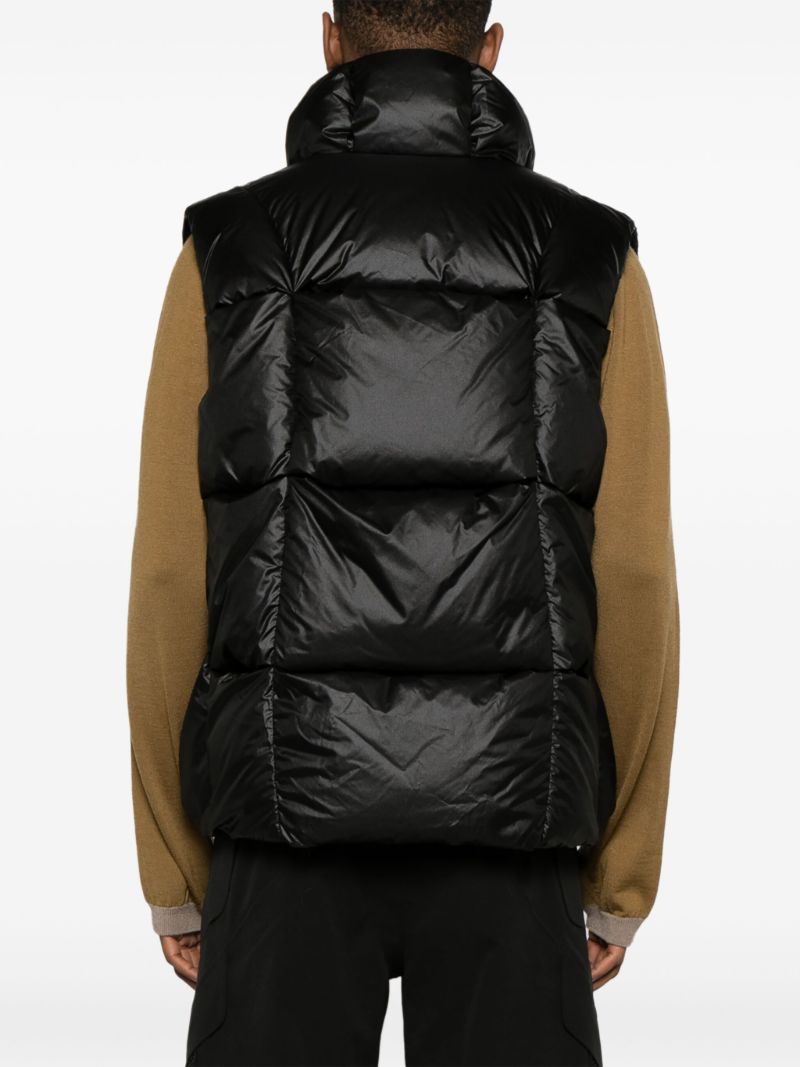 Black Three-dimensional Down Vest