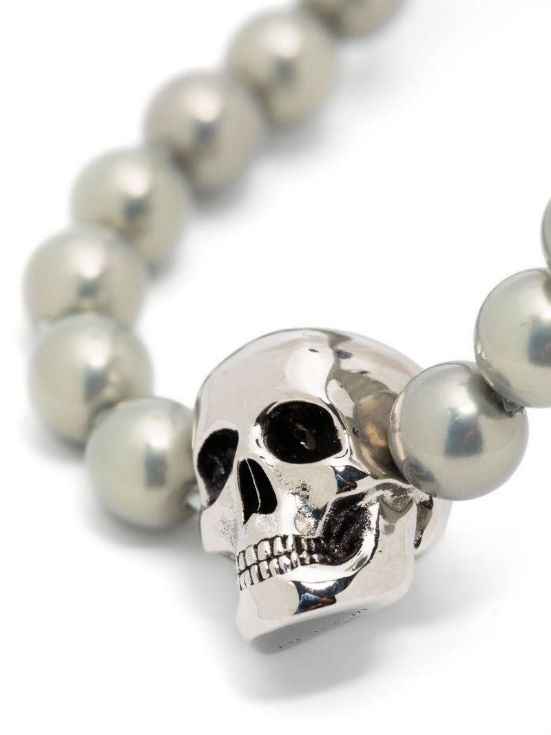 Grey Skull-charm Pearl Bracelet