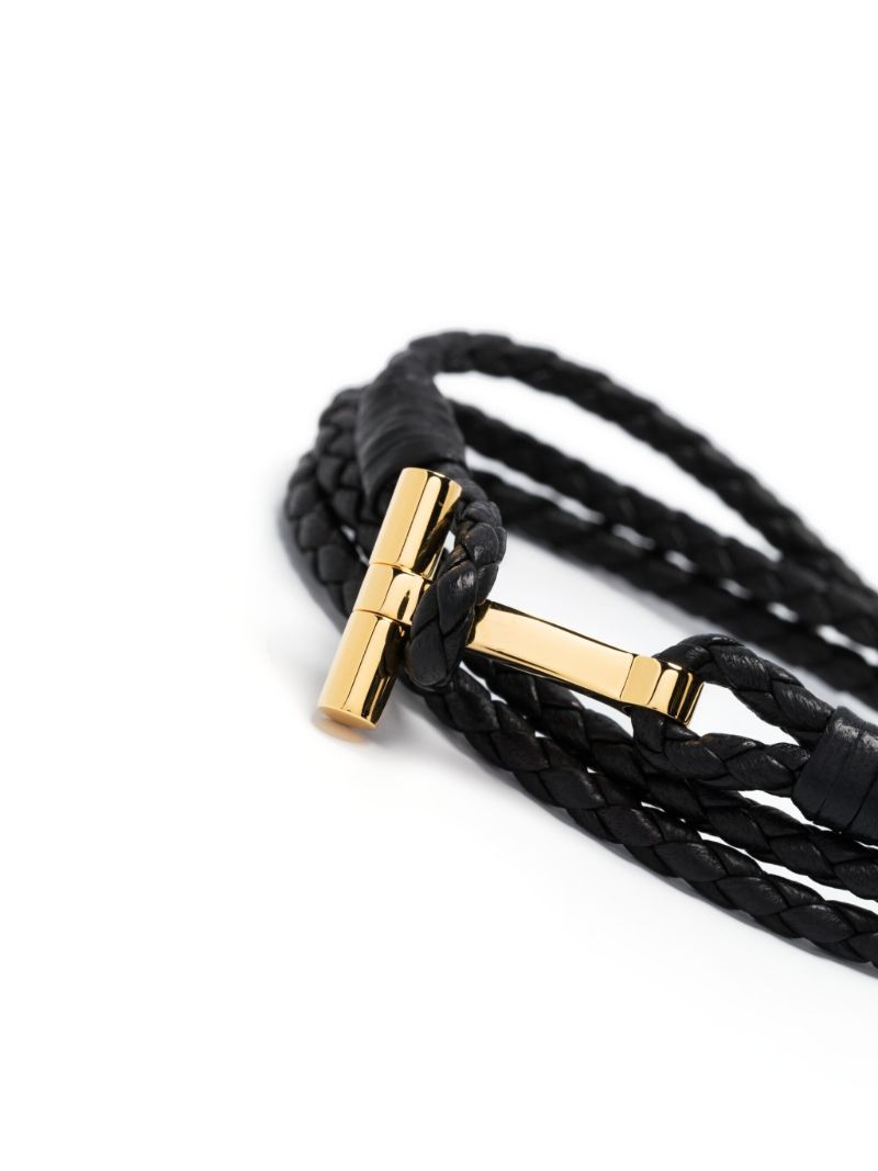 Black T-plaque Braided Leather Bracelet