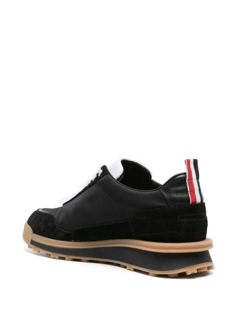 Alumni Sneakers