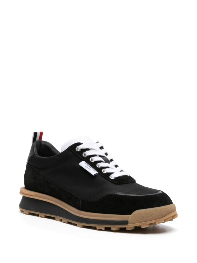 Alumni Sneakers