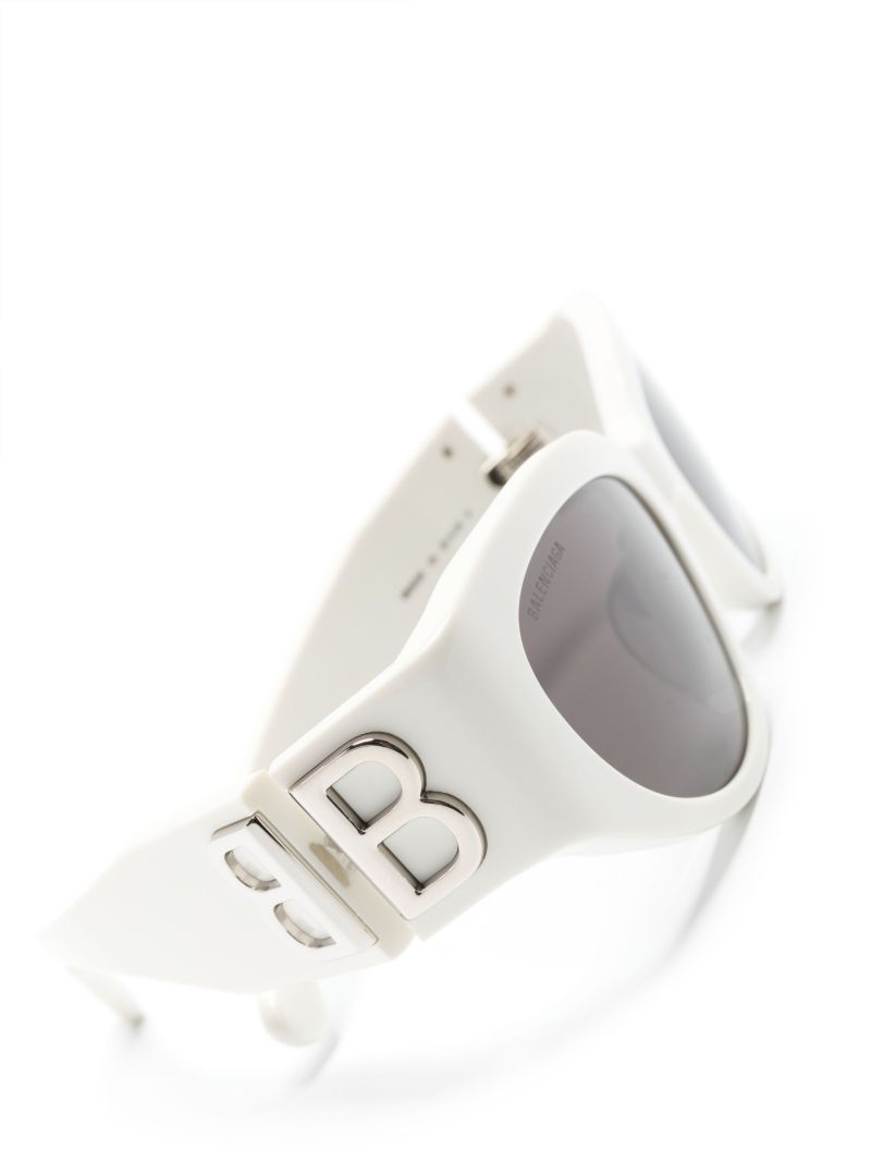 White Bossy Oval-frame Sunglasses