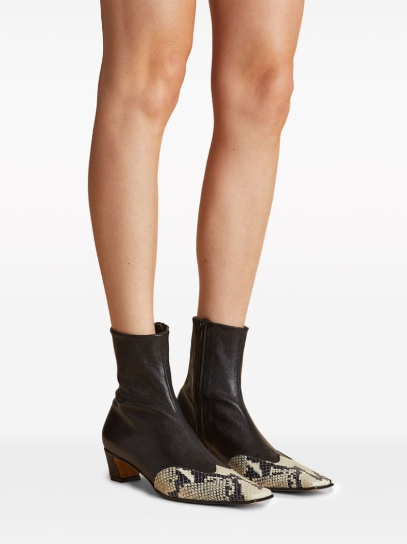 Black the Nevada 40 Ankle Boots