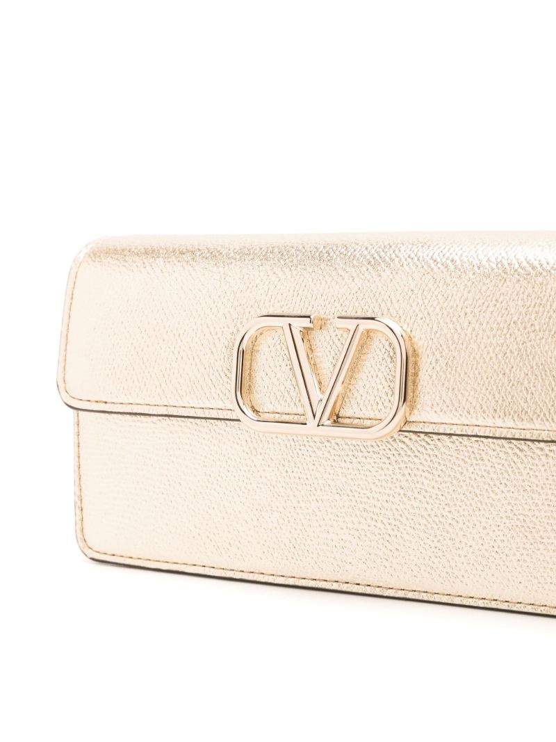 Gold Vlogo Signature Metallic Wallet on Chain