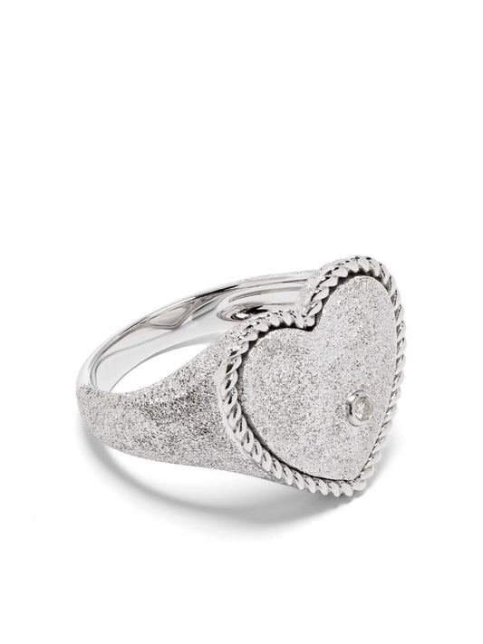 9k White Gold ChevaliÃ_x0083_Â¨re Coeur PailletÃ_x0083_Â©e Signet Ring
