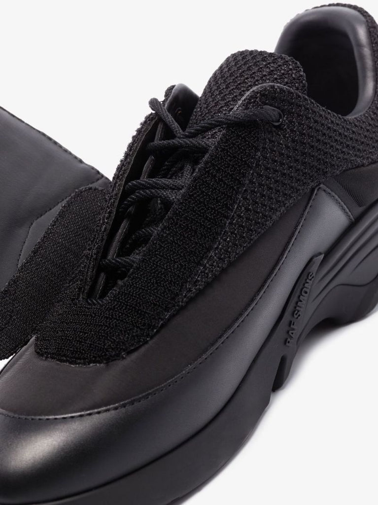 Black Antei Low Top Sneakers