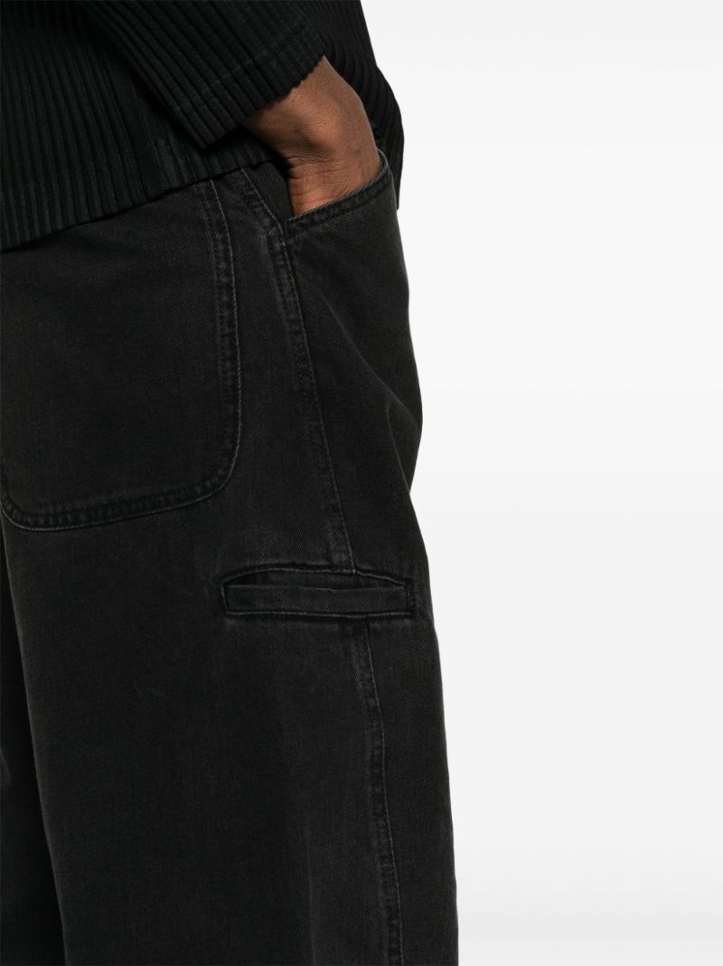 Black Mid Rise Tapered Jeans