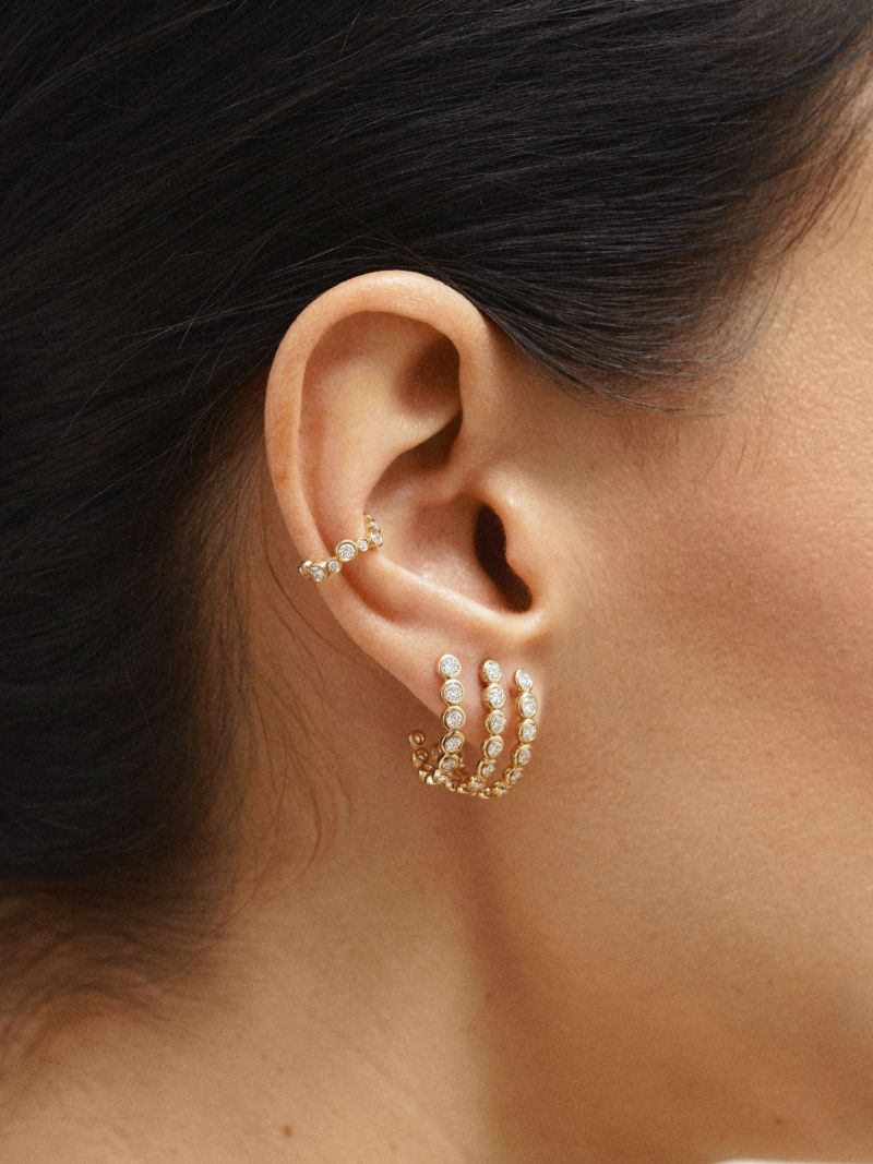 18k Yellow Gold Semi Diamond Earring