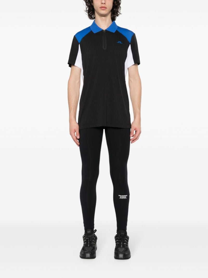 Black Arch Lightweight Performance Top