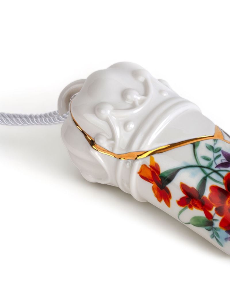 White Kintsugy Porcelain Lucky Horn