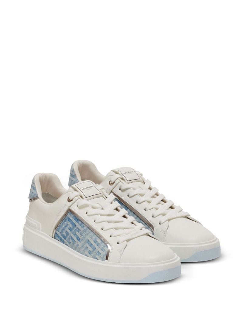 White B-court Low-top Sneakers
