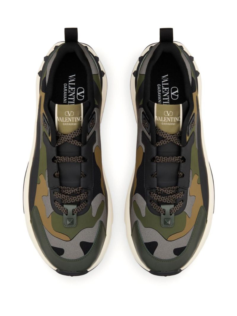 True Act Low-top Sneakers