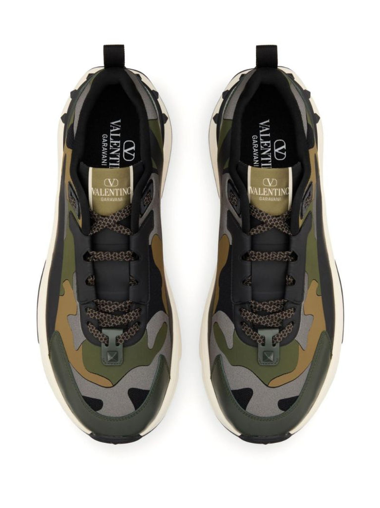 True Act Low-top Sneakers