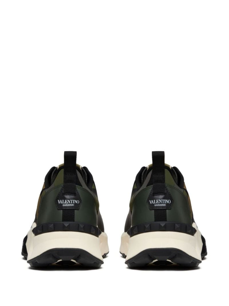 True Act Low-top Sneakers