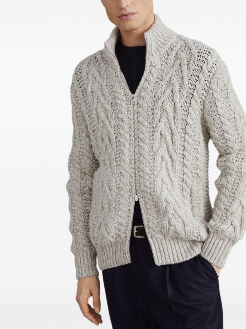 Neutral Cable-knit Zip-up Cardigan