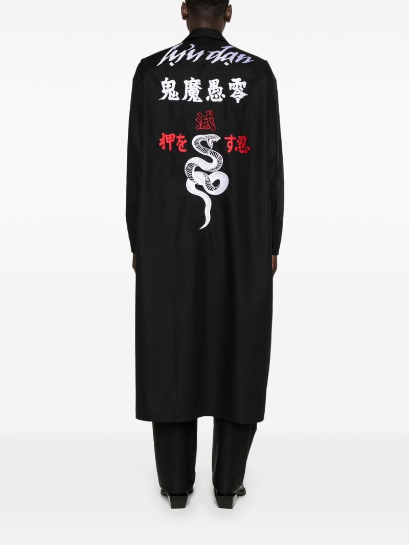 Black Artwork Embroidery Long Shirt