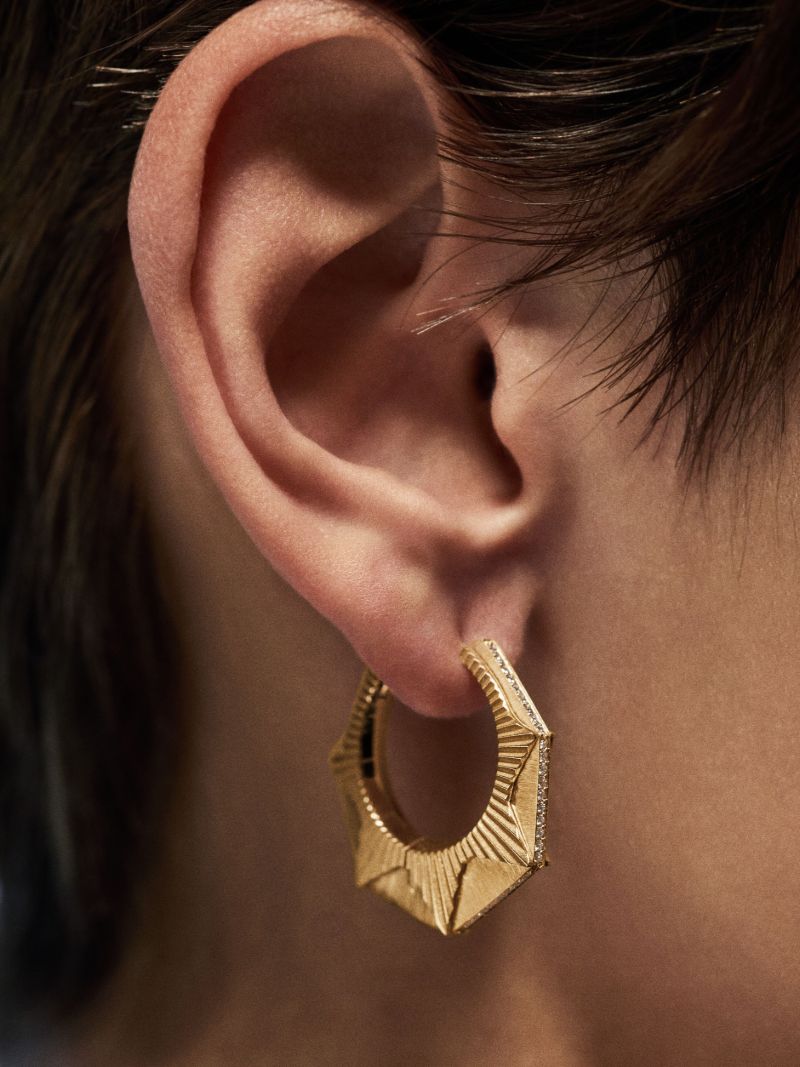 18k Yellow Gold Nyc Diamond Earring